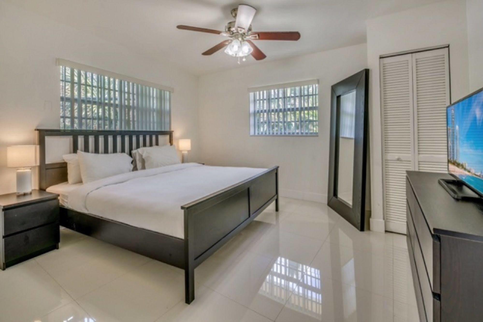 Aparthotel Luna Paradise By The Sea Lauderdale-by-the-Sea Exteriér fotografie