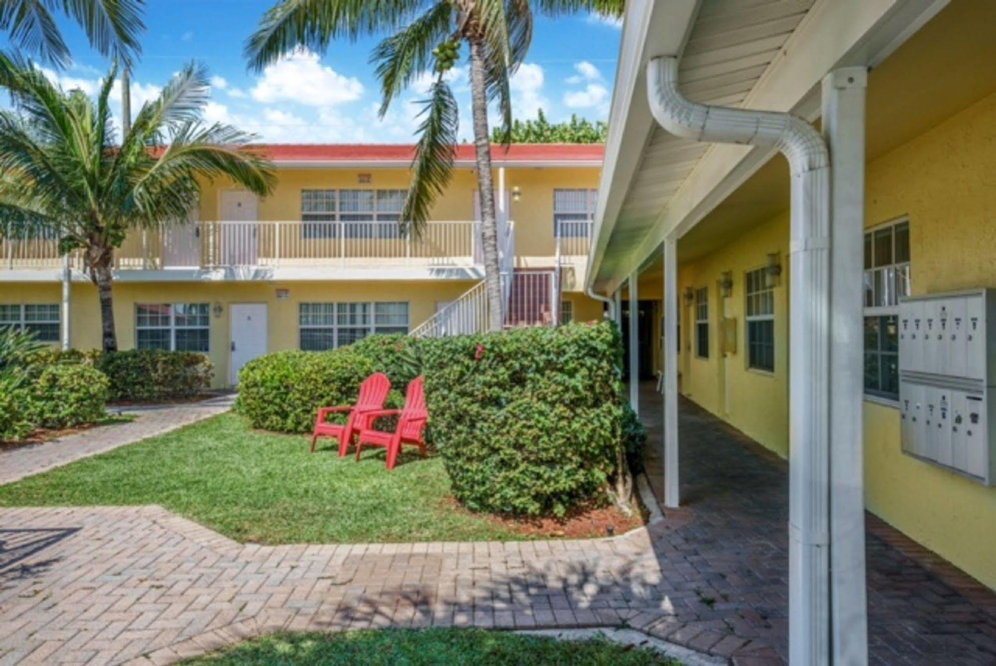 Aparthotel Luna Paradise By The Sea Lauderdale-by-the-Sea Exteriér fotografie